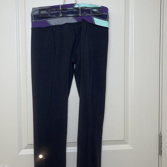 Lululemon reversible yoga pants - Picture 1 of 4